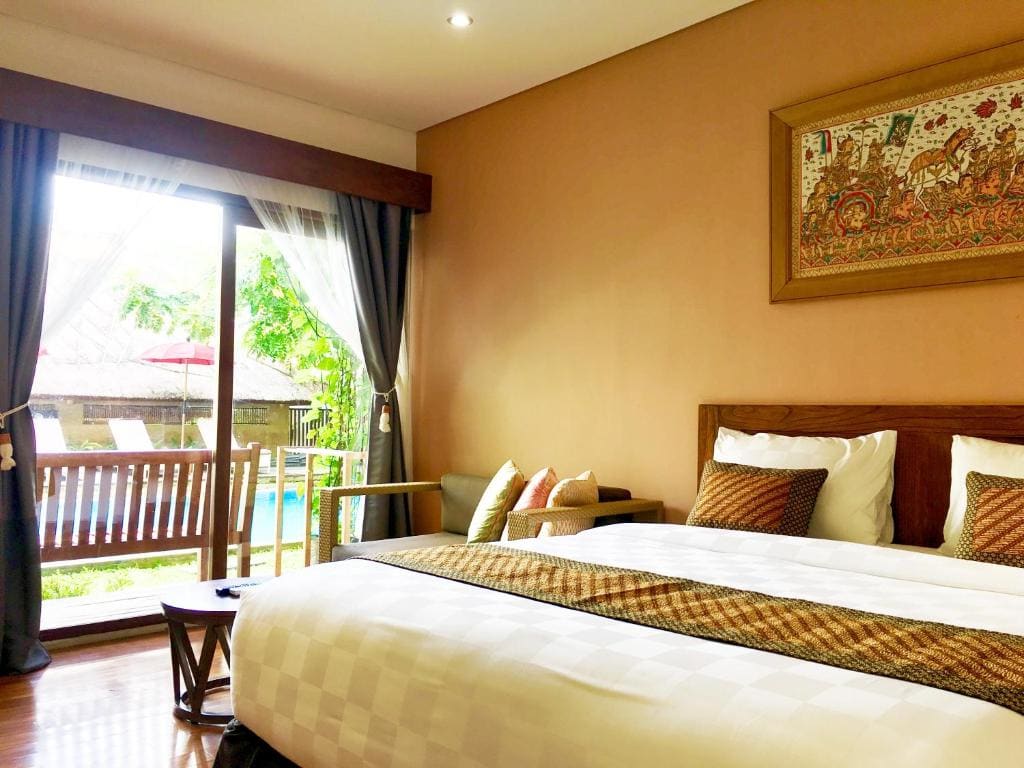 Suite with Pool View room - Image 2