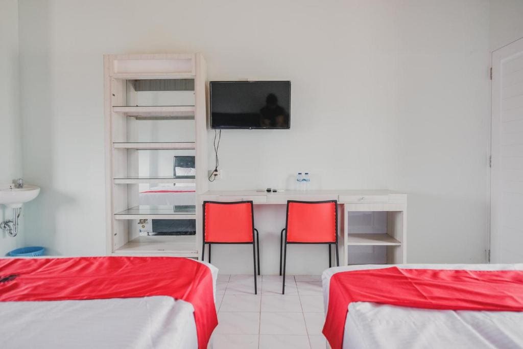 Family Room room - Image 1