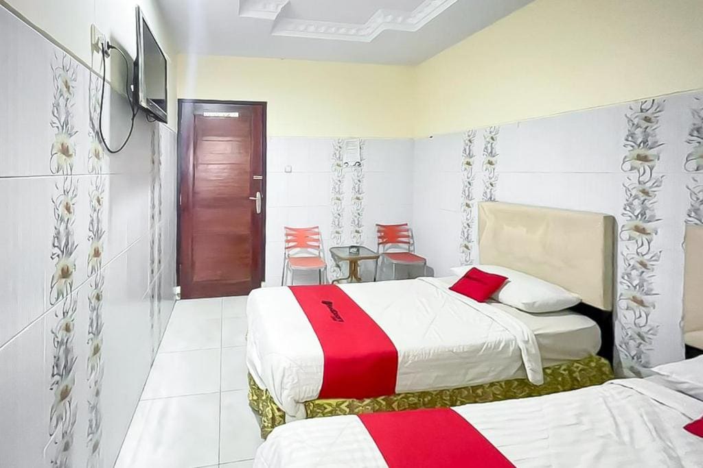 Standard Twin Room room - Image 1
