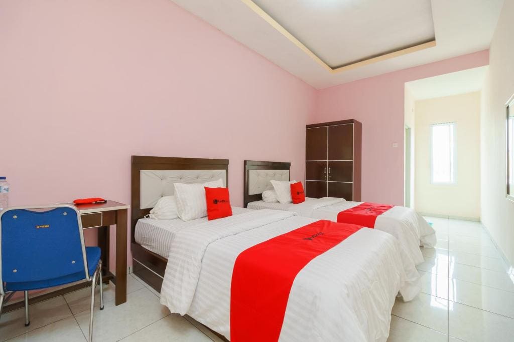 Standard Twin Room room - Image 3