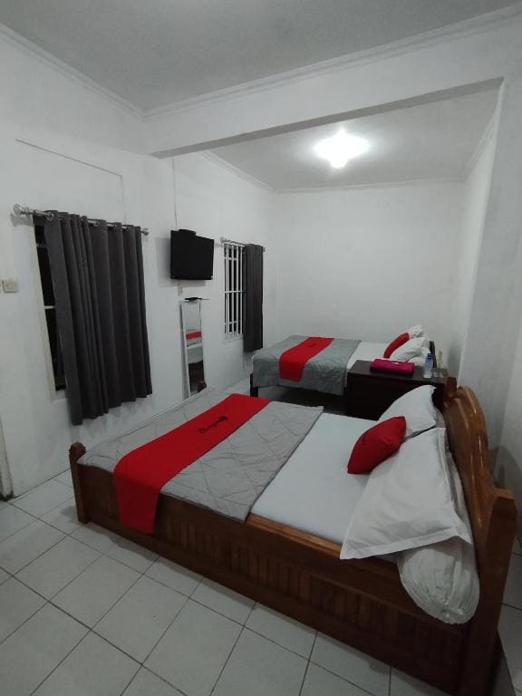 Family Room room - Image 3