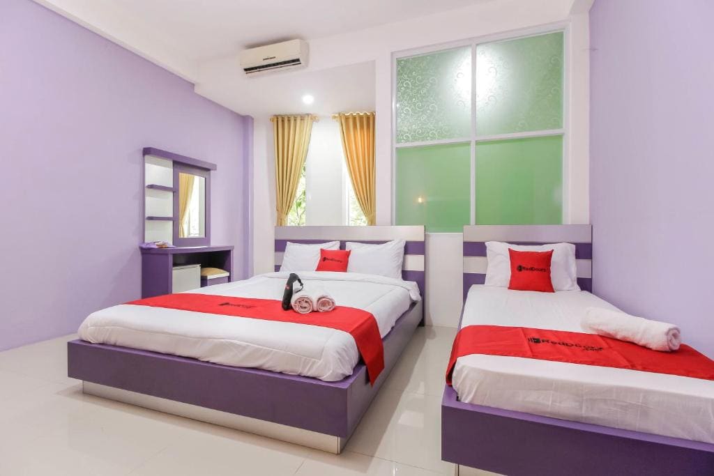 Family Room room - Image 2