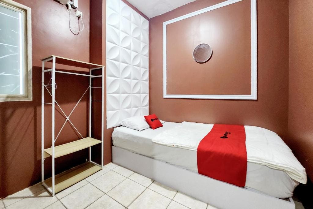 Three-Bedroom Apartment room - Image 3