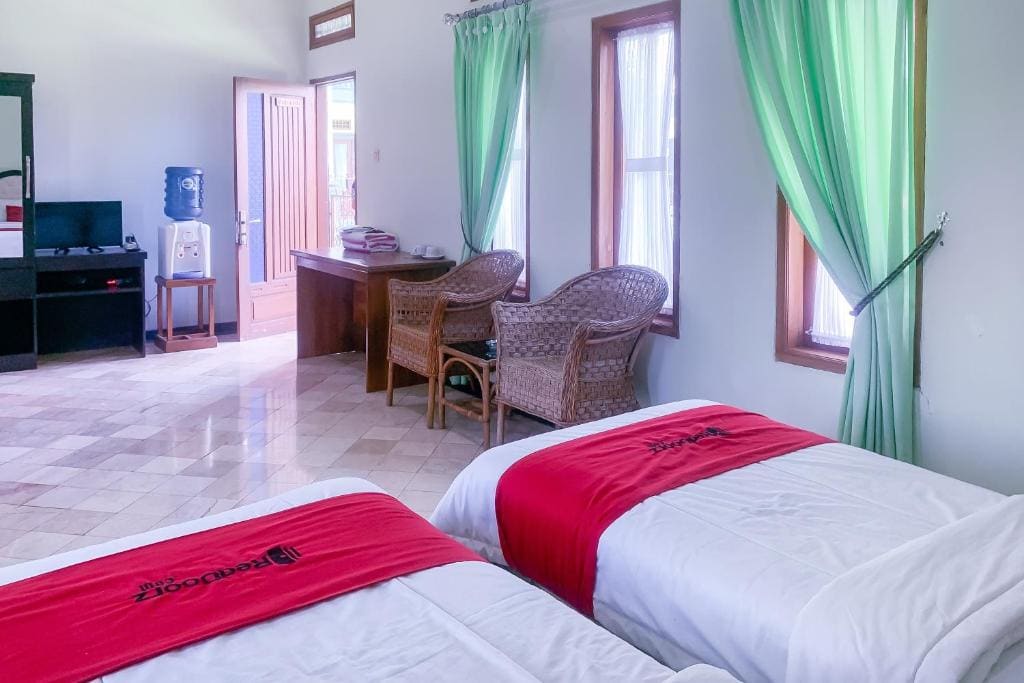Standard Twin Room room - Image 1