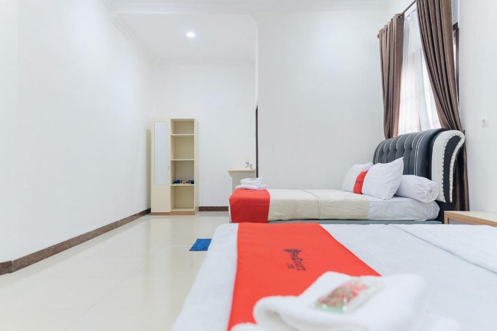 Family Room room - Image 1