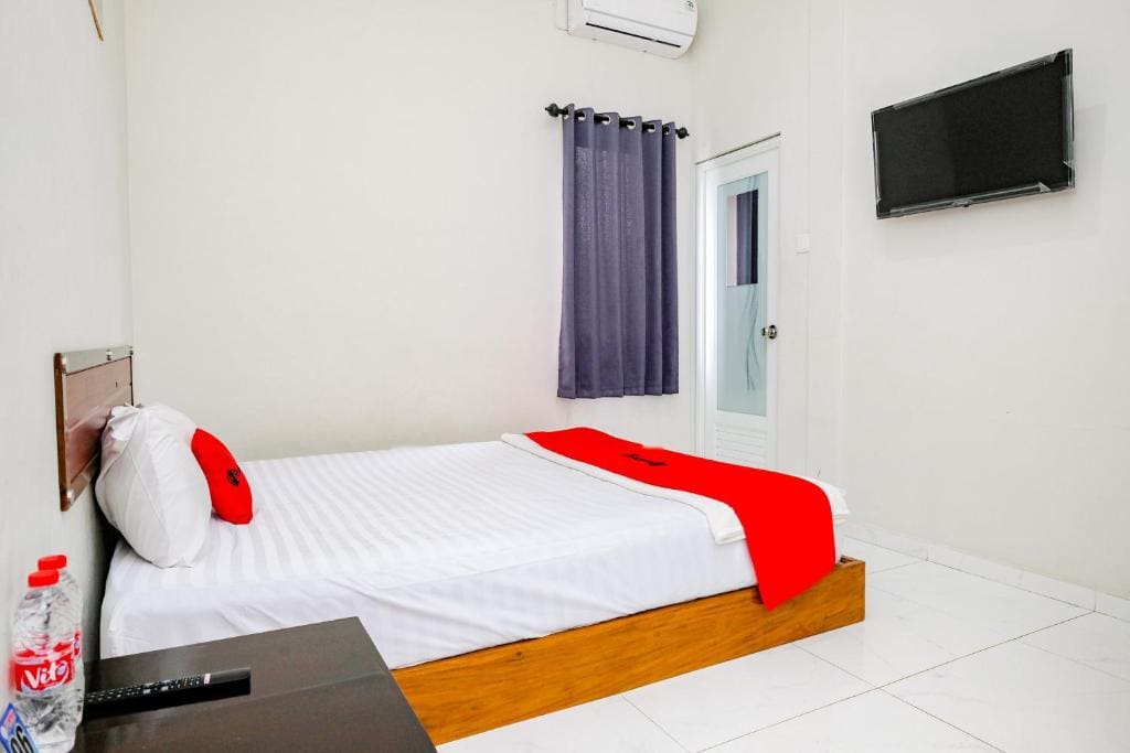 Family Room room - Image 2