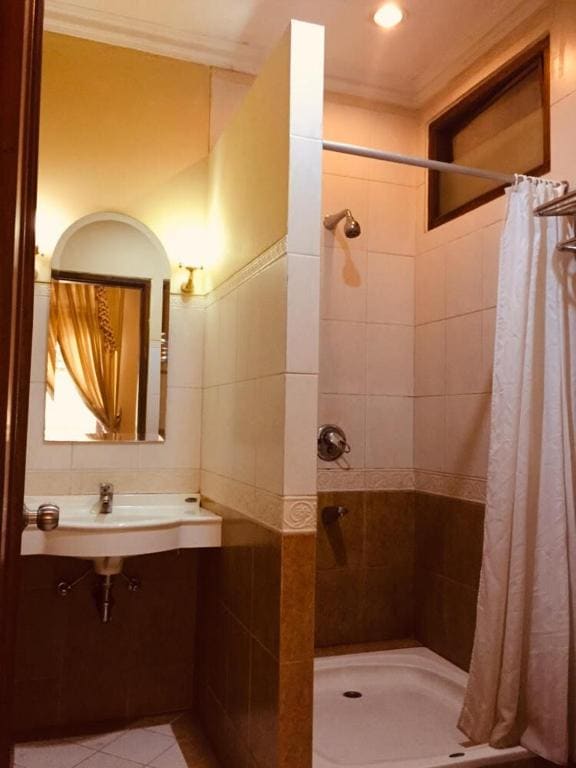 Standard Double or Twin Room room - Image 1