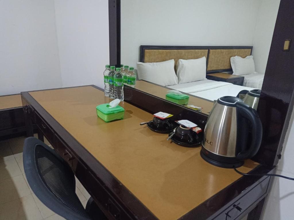 Superior Triple Room room - Image 3