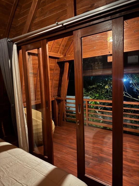 Double Room with Balcony room - Image 3