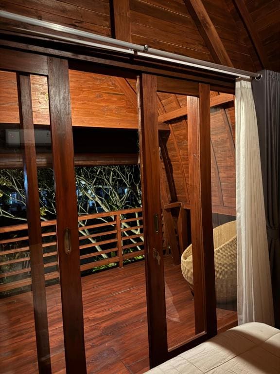 Double Room with Balcony room - Image 1