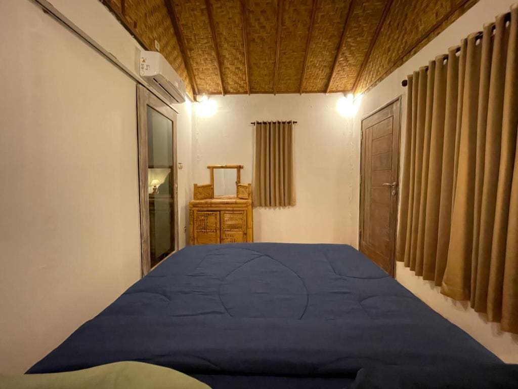 Double Room with Garden View room - Image 3