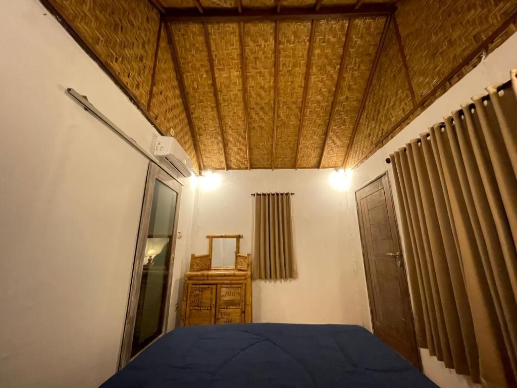 Double Room with Garden View room - Image 2