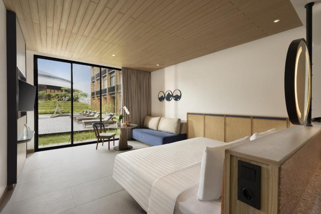 Deluxe Room Pool Access room - Image 1