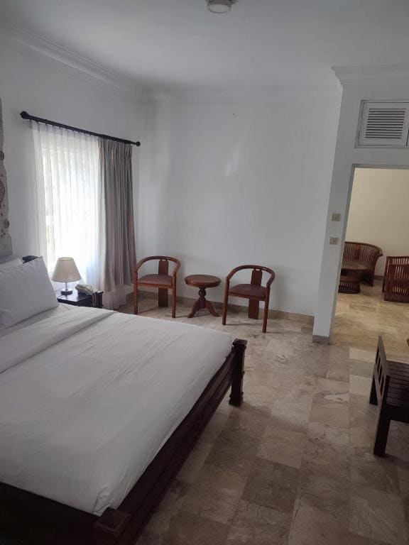 Family Double Room with Balcony and Living Room room - Image 1
