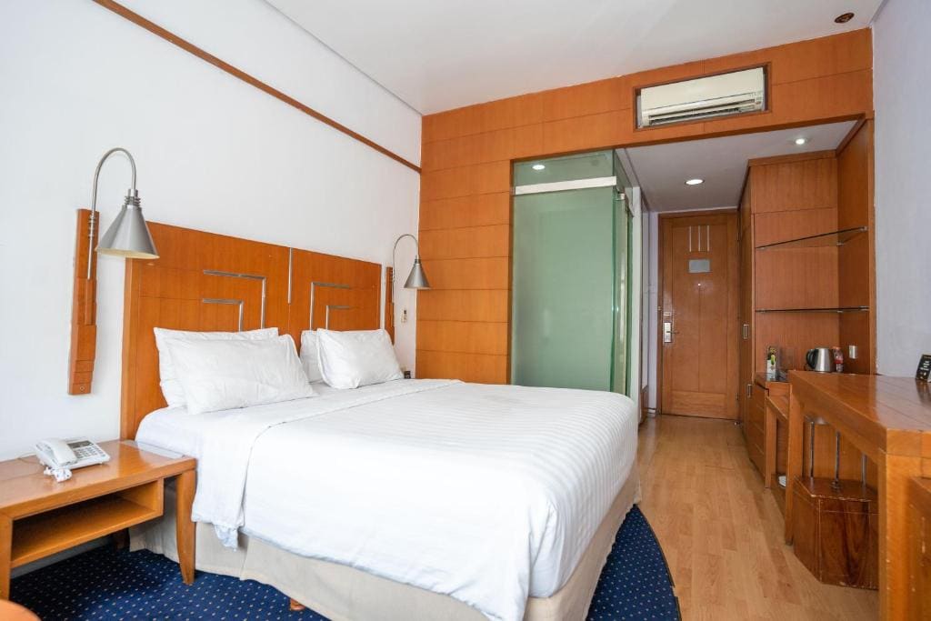 Deluxe Double Room room - Image 3
