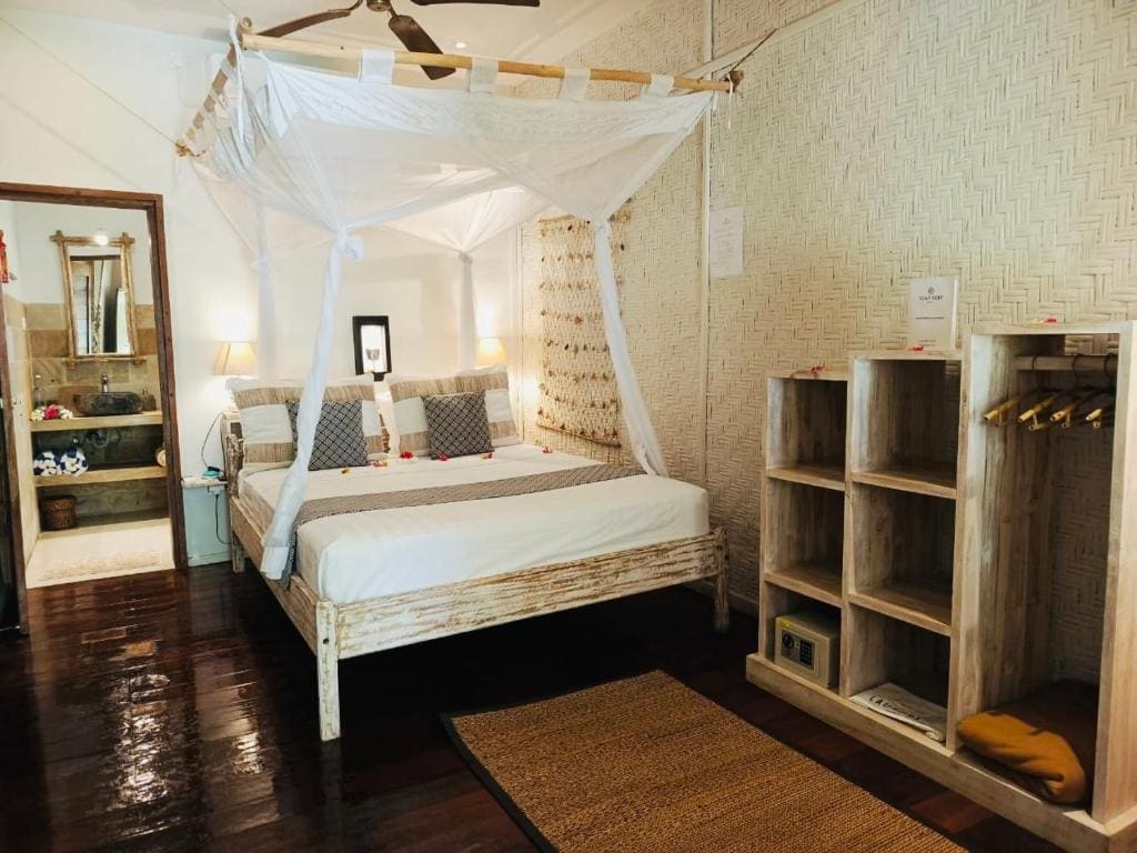 Double Room with Garden View room - Image 3