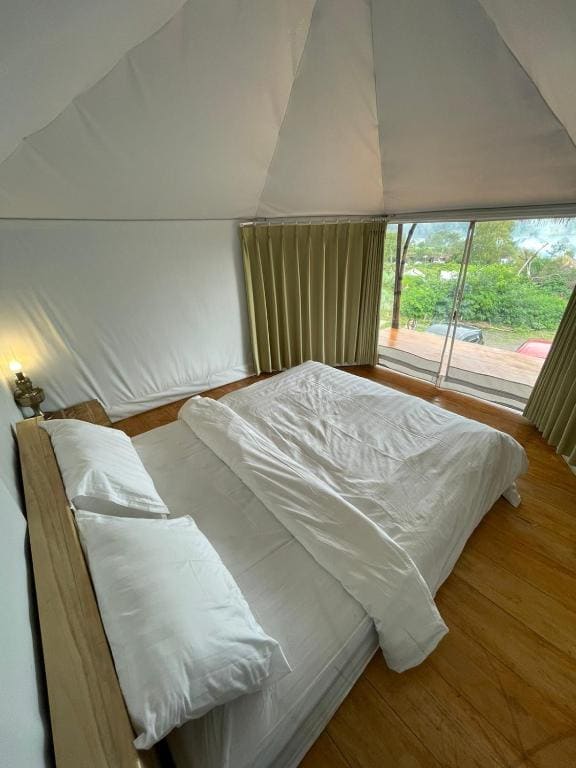 Happy Glamping room - Image 3