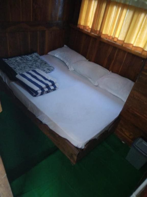 Mobile Home room - Image 2