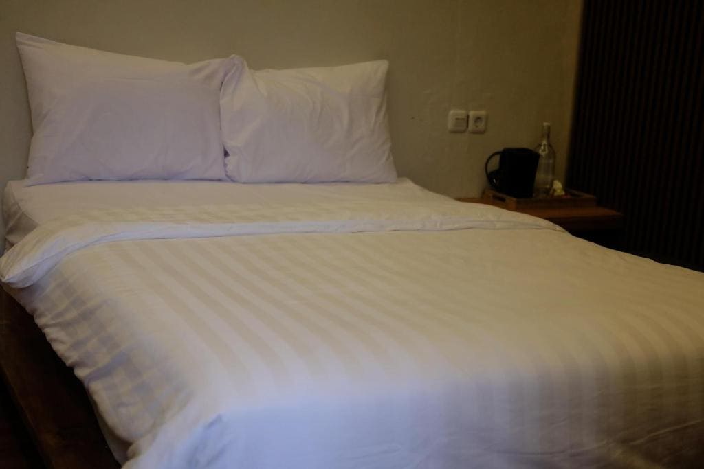 Small Double Room room - Image 1