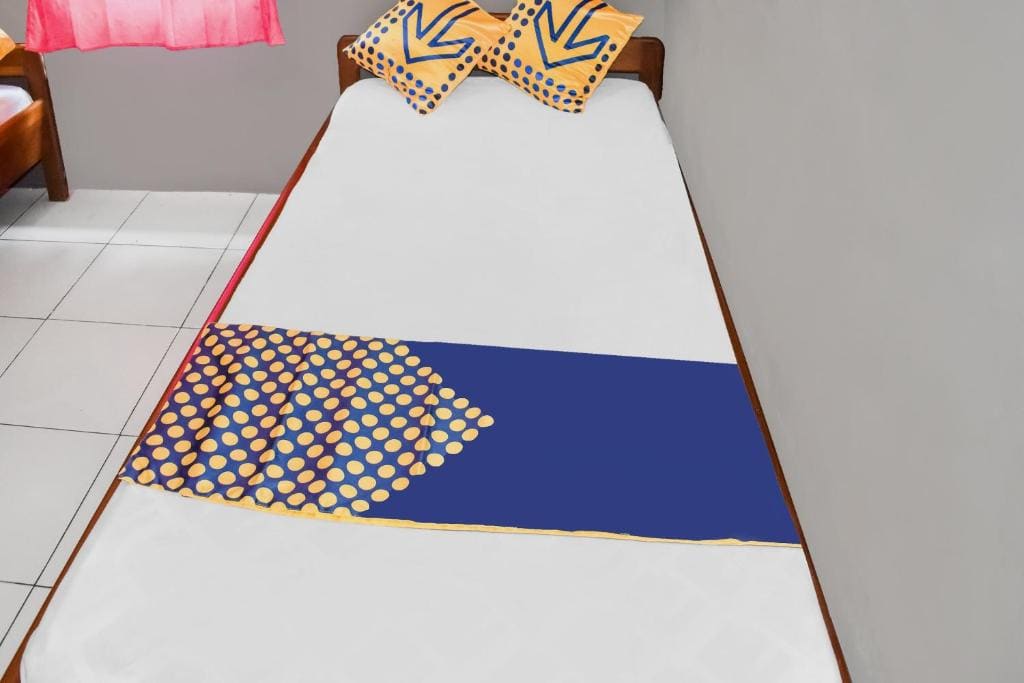 Economy Twin Room room - Image 3
