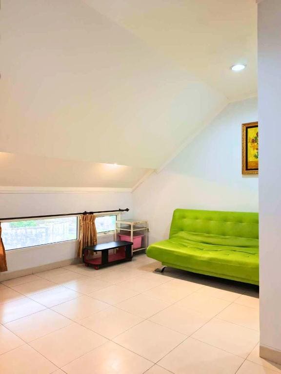Executive Suite room - Image 3