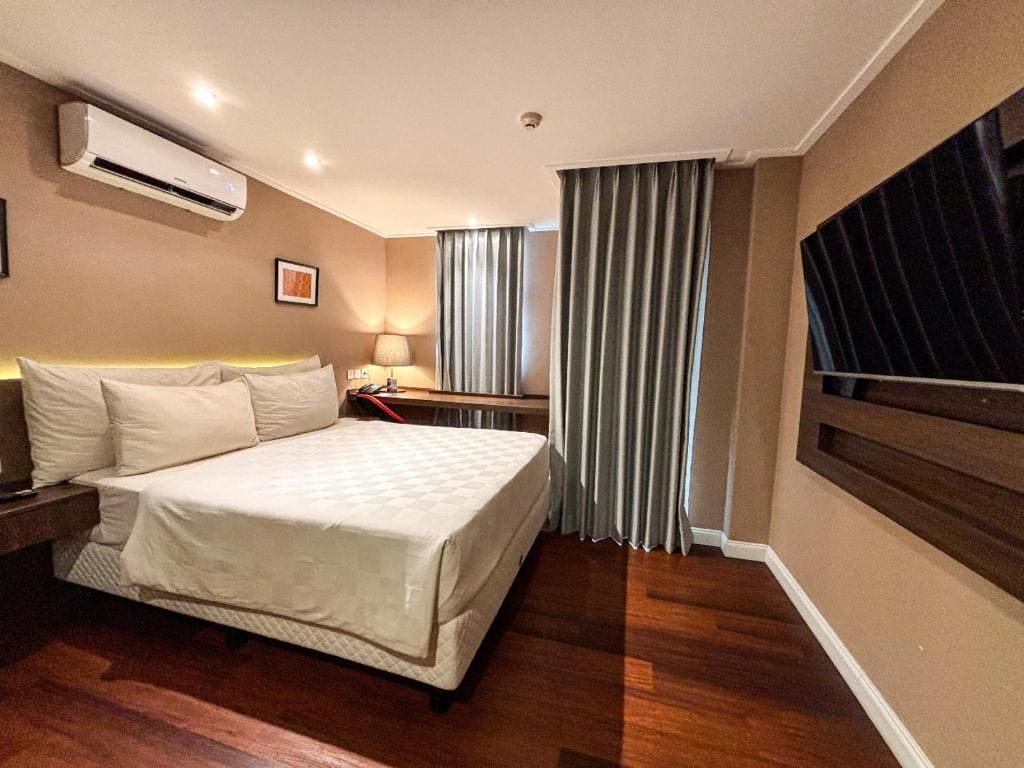 Deluxe Double Room room - Image 2