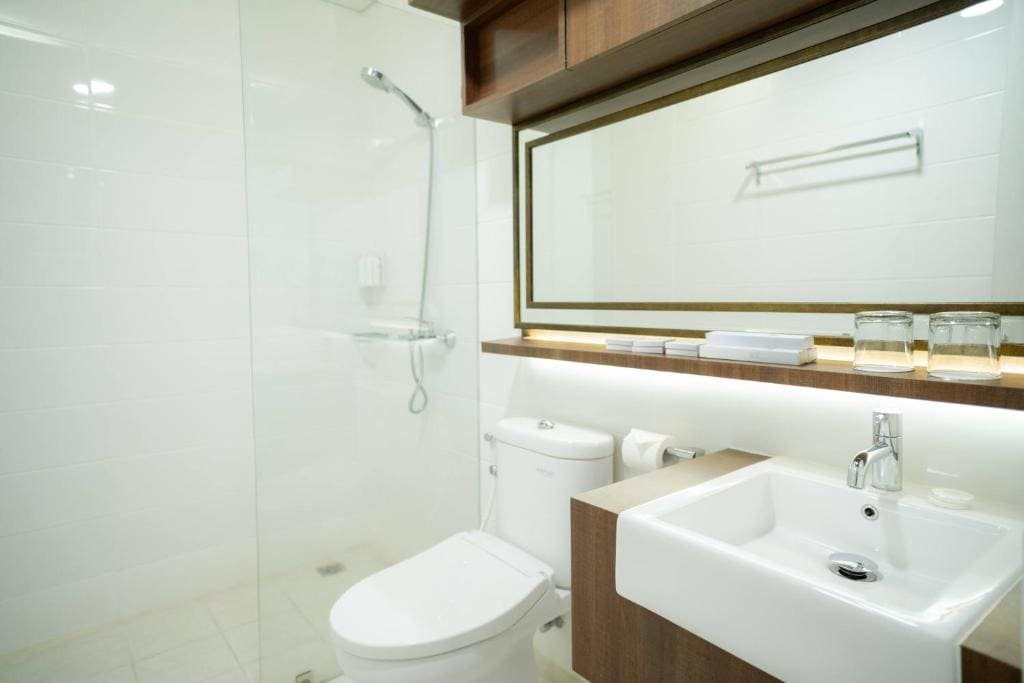Deluxe Twin Room room - Image 3