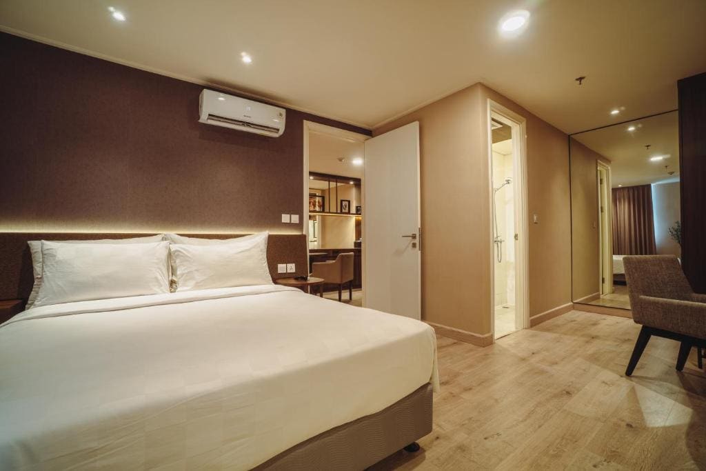 Executive Suite room - Image 2