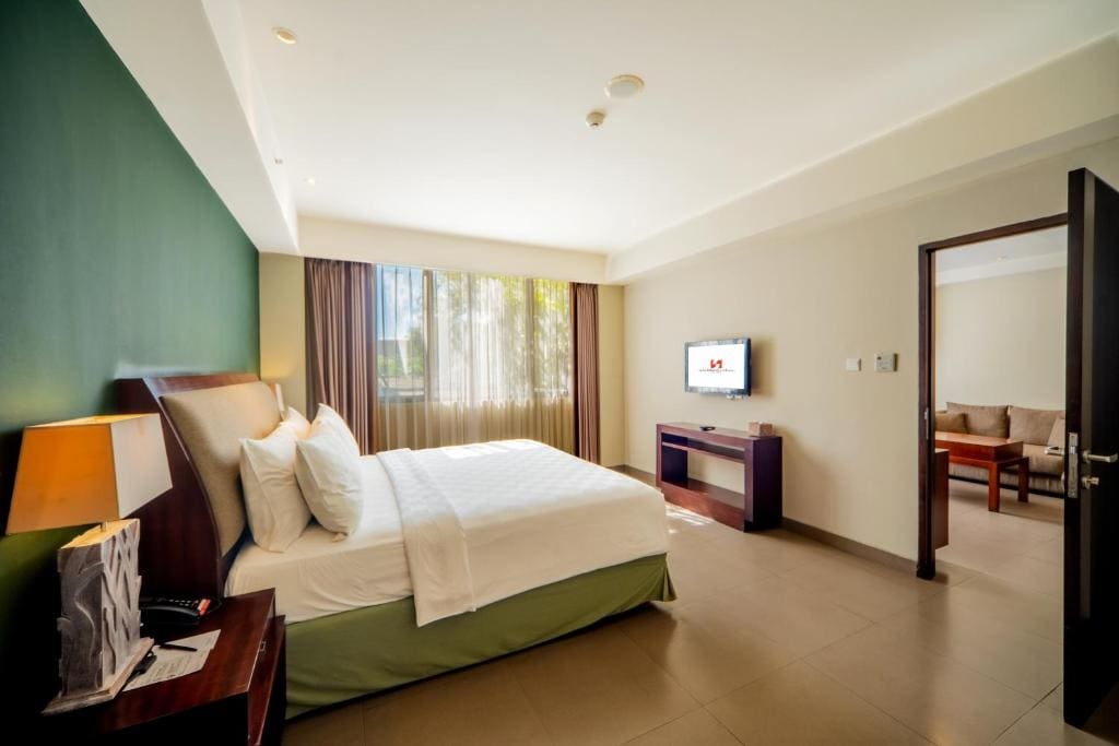 Executive Suite room - Image 1