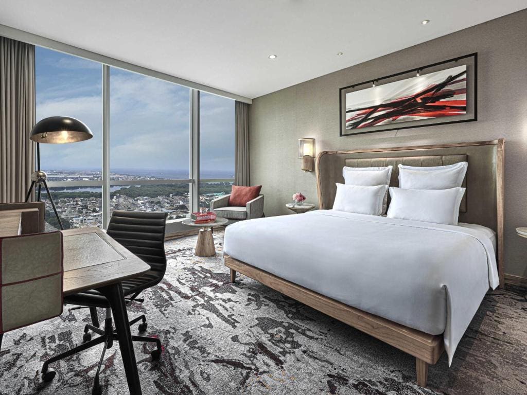 Grand King Room room - Image 3