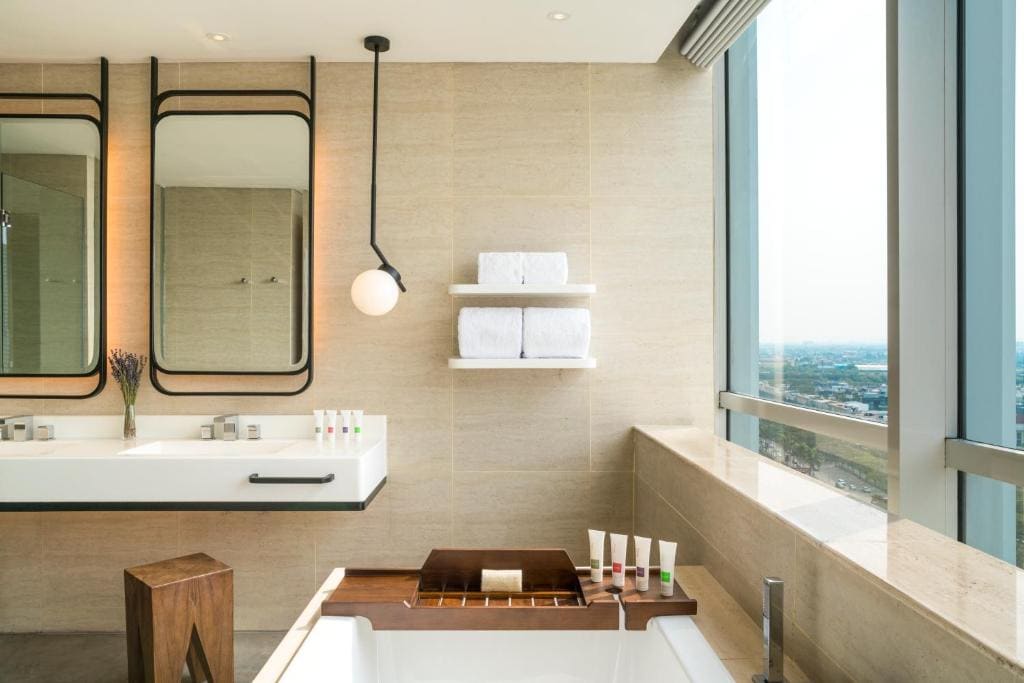 Swiss Prestige King Suite room - Image 1