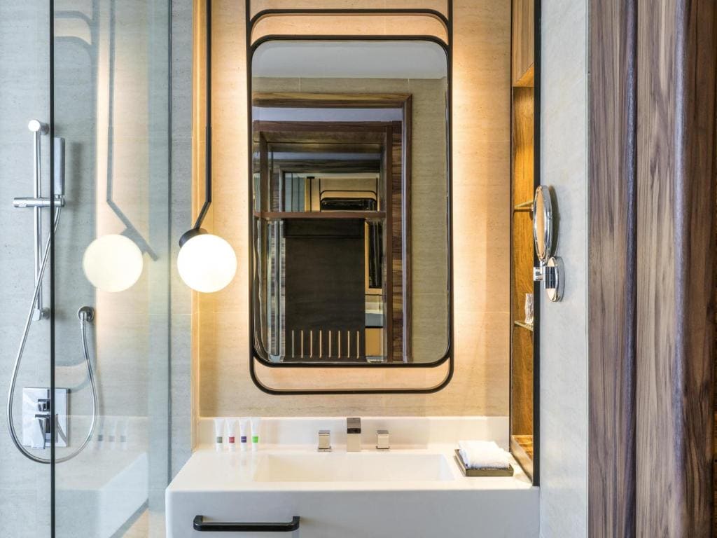 Swiss Select King Room room - Image 2