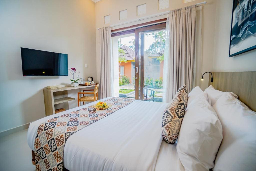 Standard Double or Twin Room with Garden View and Free Afternoon Tea room - Image 3