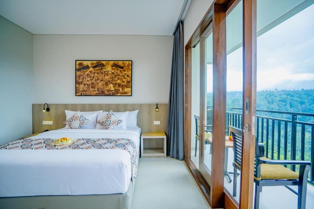Deluxe Room with Mountain View and Free Afternoon Tea room - Image 1