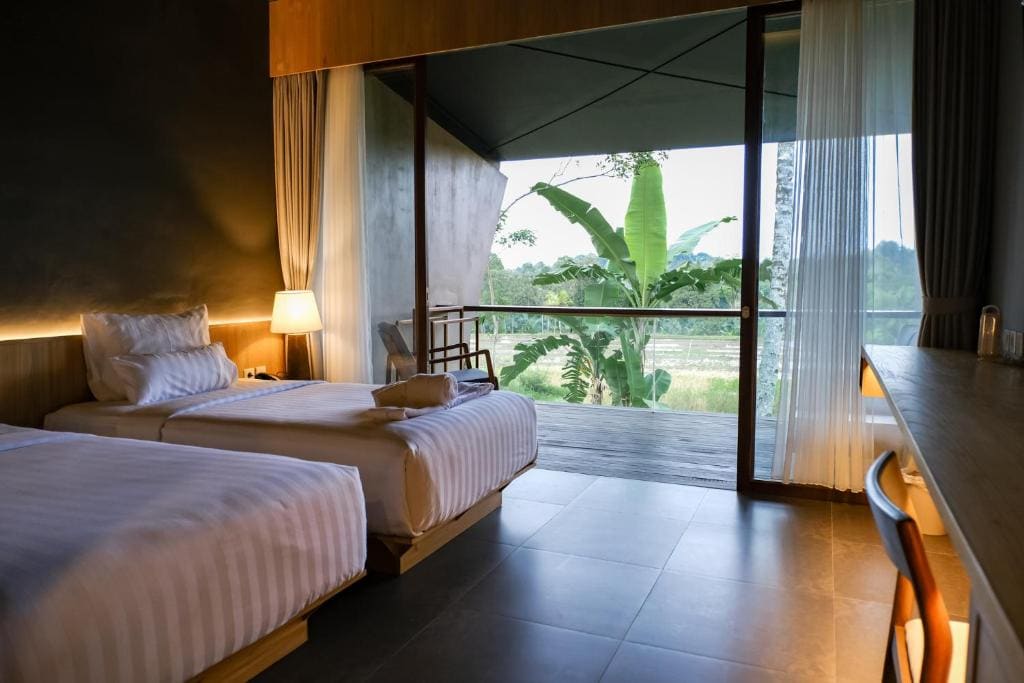 Deluxe Twin Room room - Image 2