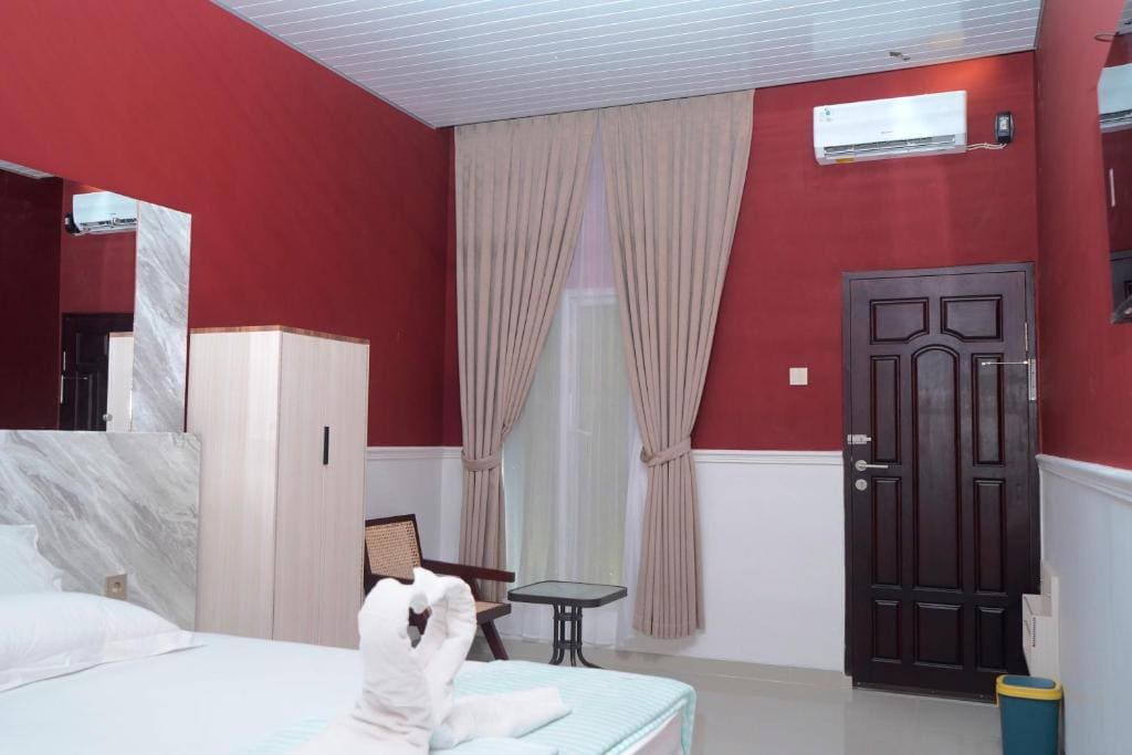 Deluxe Room room - Image 3