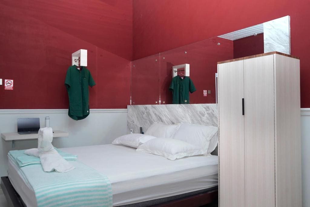 Deluxe Room room - Image 1