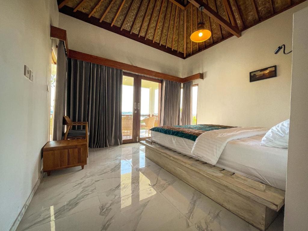 Bungalow room - Image 2