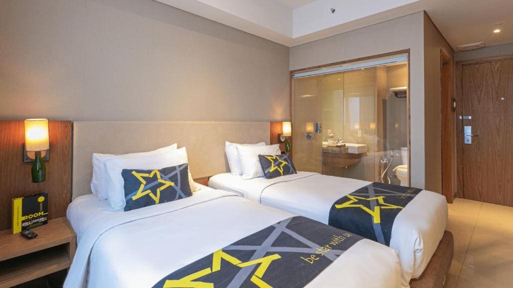 Superior Twin Room room - Image 2