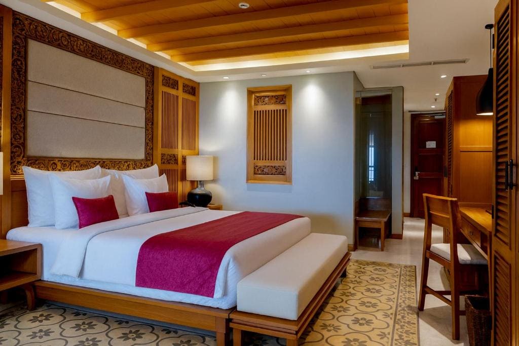 Swarga Suite Ocean View room - Image 1