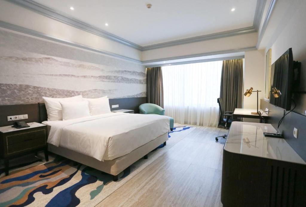 Grand Deluxe King Room - Non-Smoking room - Image 1