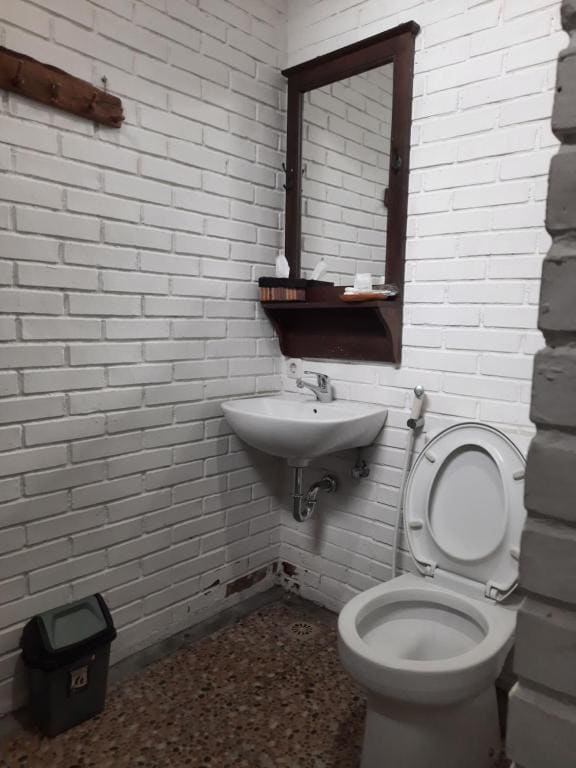 Triple Room with Balcony room - Image 1