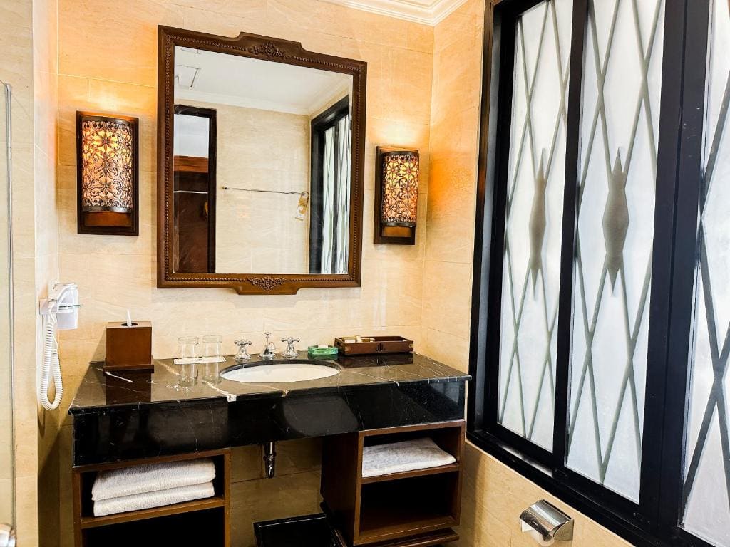 Executive Twin Room room - Image 3