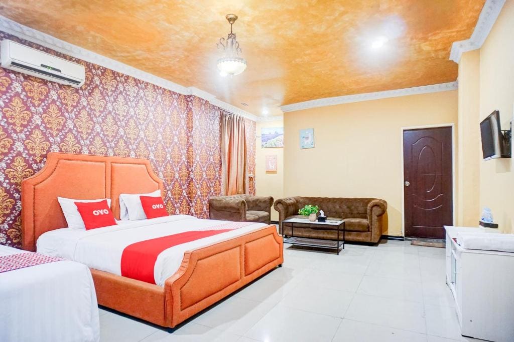 Superior Triple Room room - Image 3