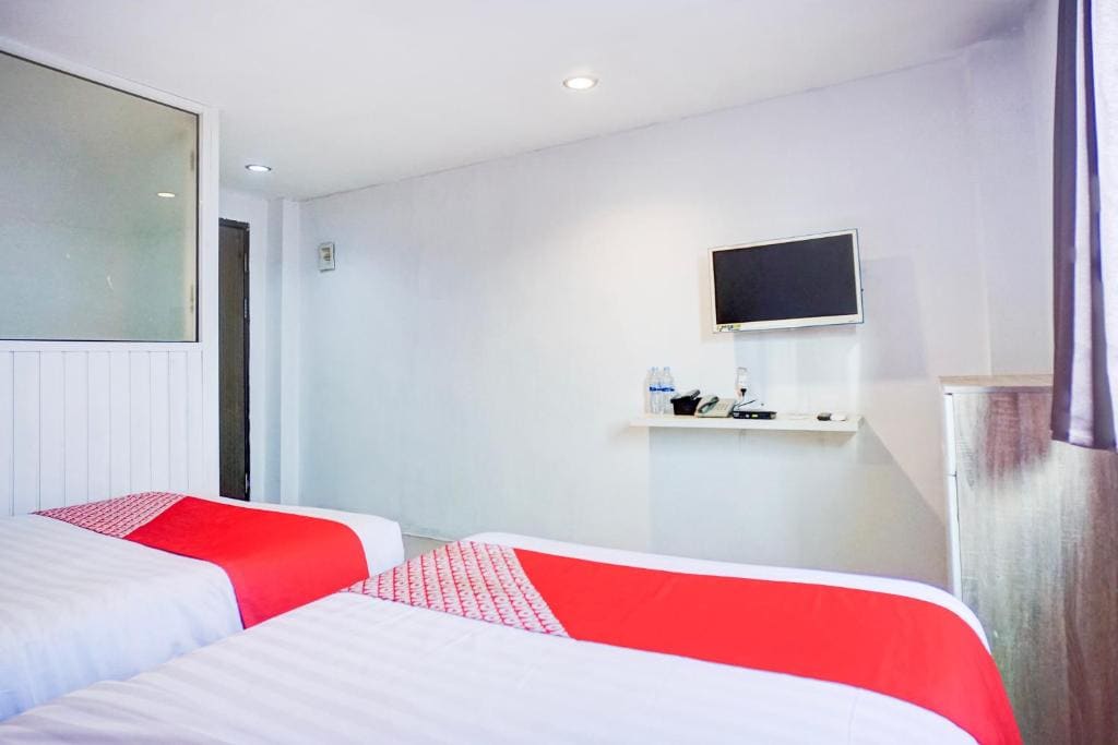 Delxue Twin Room room - Image 1