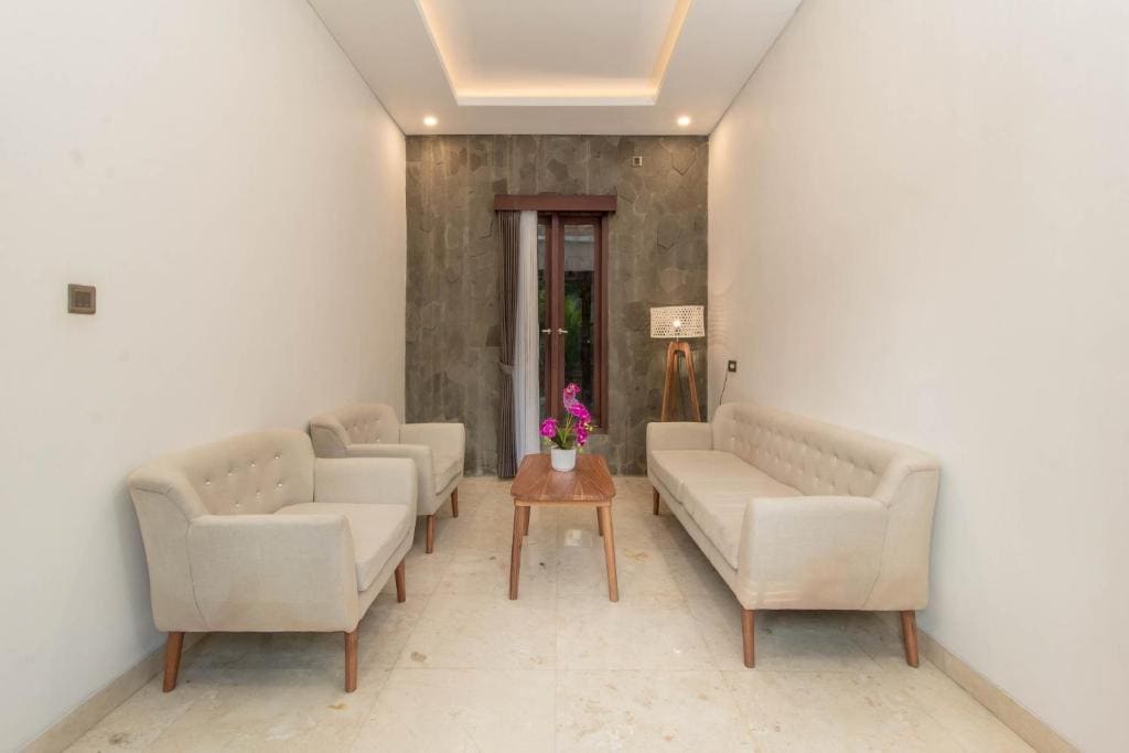 Villa with Private Pool room - Image 3
