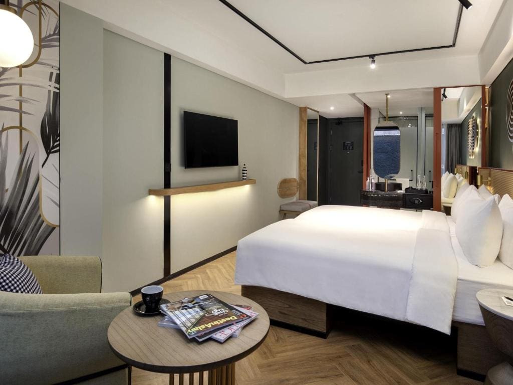 Comfort XL - King Room with Unlimited Self-Service Laundry room - Image 1