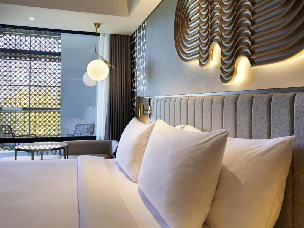 Comfort King Suite with Ocean View and Unlimited Self-Service Laundry room - Image 3