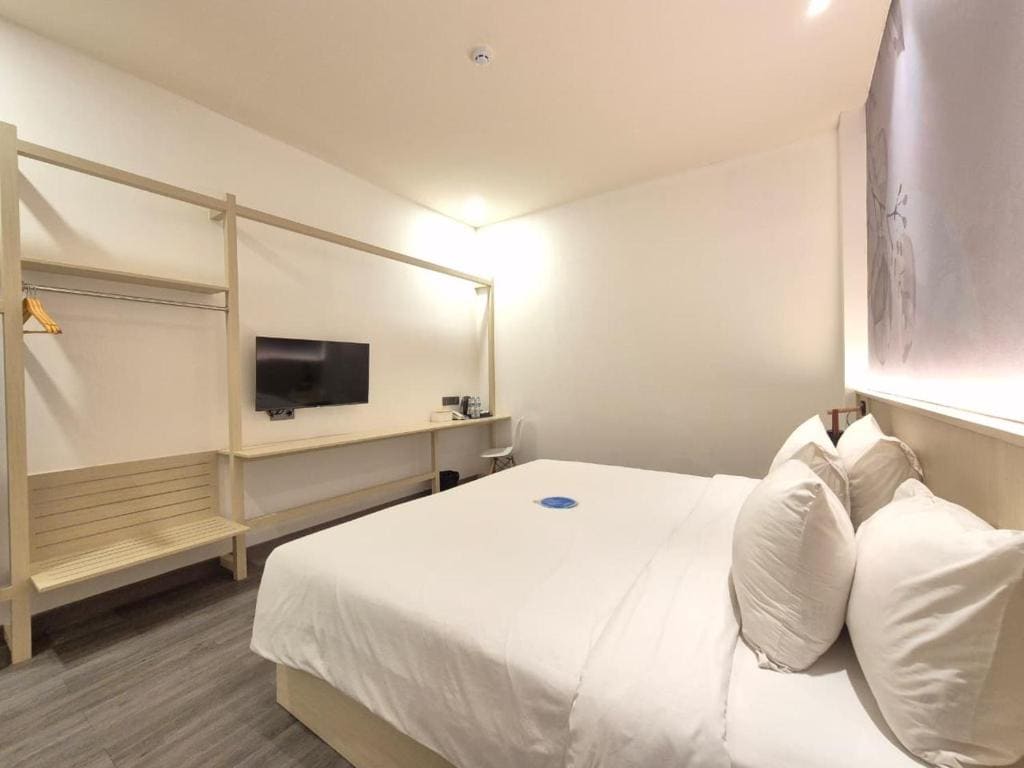 Deluxe Double Room room - Image 1