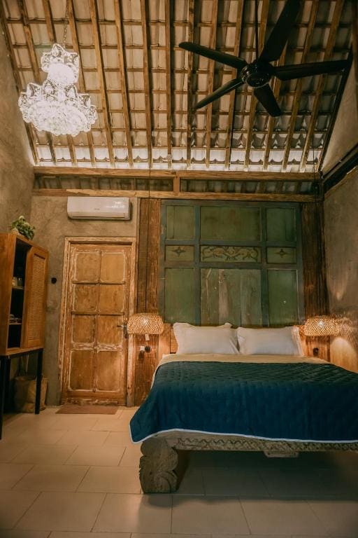 Double Room with Pool View room - Image 3